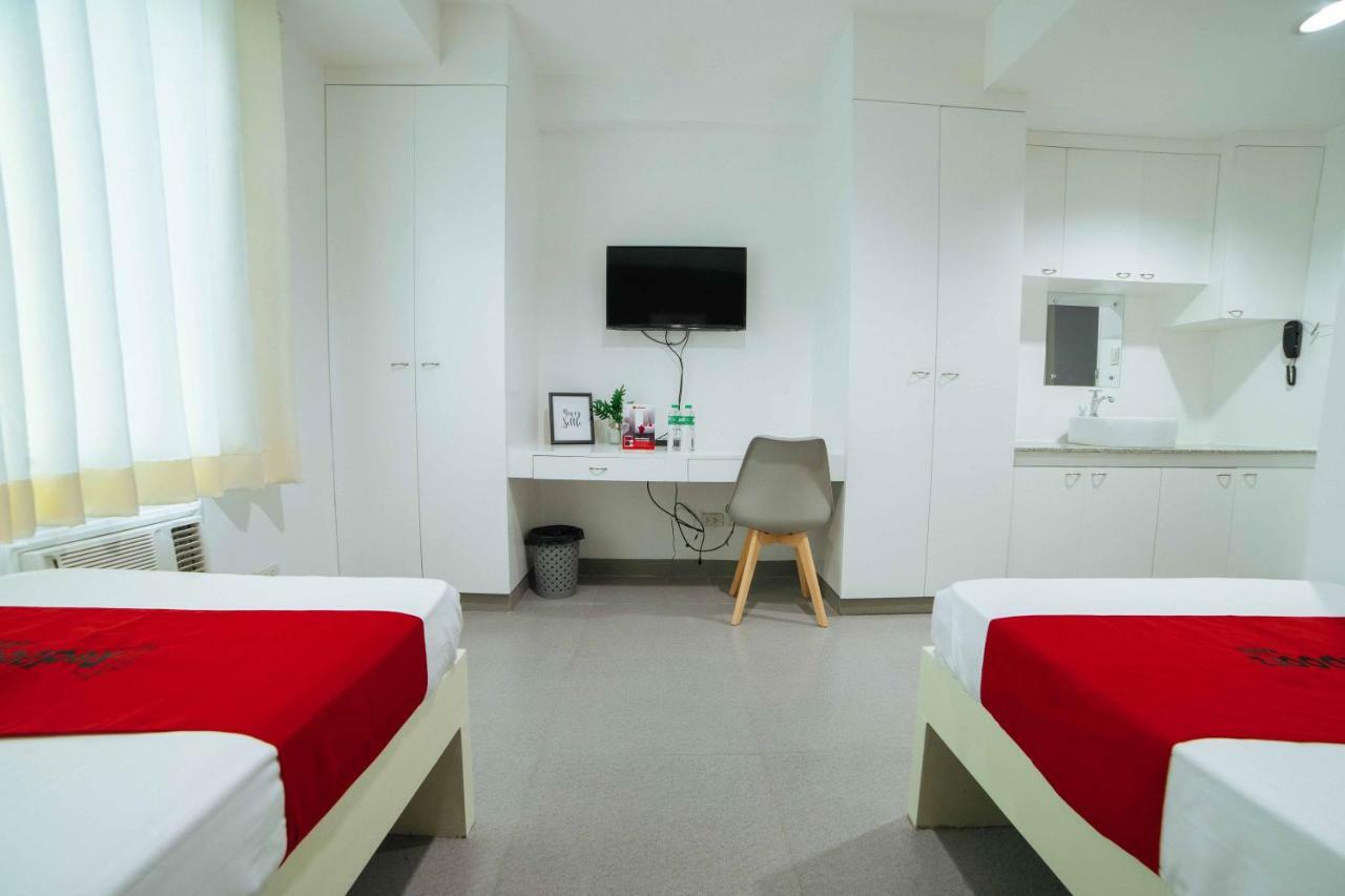RedDoorz Plus @ Roxas Street Davao City Buitenkant foto